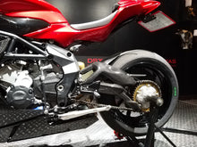 CARBON2RACE MV AGUSTA SUPERVELOCE 800/S/98 CARBON FIBER SWINGARM COVER