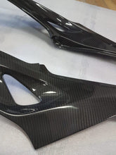 CARBON2RACE BMW S 1000R 2014-2020 CARBON FIBER SIDE TANK PANELS