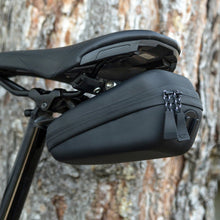 SP CONNECT SADDLE CASE SET