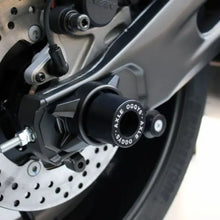 OGGY KNOBBS YAMAHA YZF-R7 2022-2024 REAR AXLE SLIDER