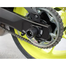 OGGY KNOBBS YAMAHA R7 2026 REAR AXLE SLIDER