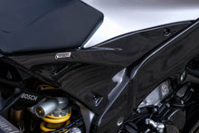 CARBON2RACE APRILIA RSV4 2009-2020 CARBON FIBER UNDER TANK PANELS