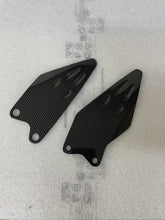 CARBON2RACE KAWASAKI ZX-6R 2009-2024 CARBON FIBER HEEL PLATES