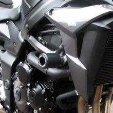OGGY KNOBBS SUZUKI GSR750 2011-2016 BLACK FRAME SLIDER KIT