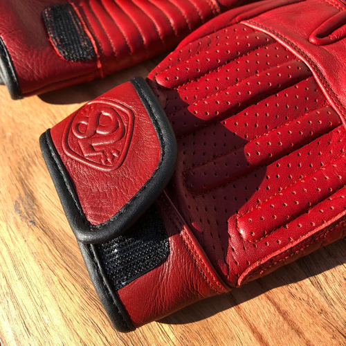 78 MOTOR CO. SPRINT GLOVES CHILLI RED MK4 (Size: MEDIUM)